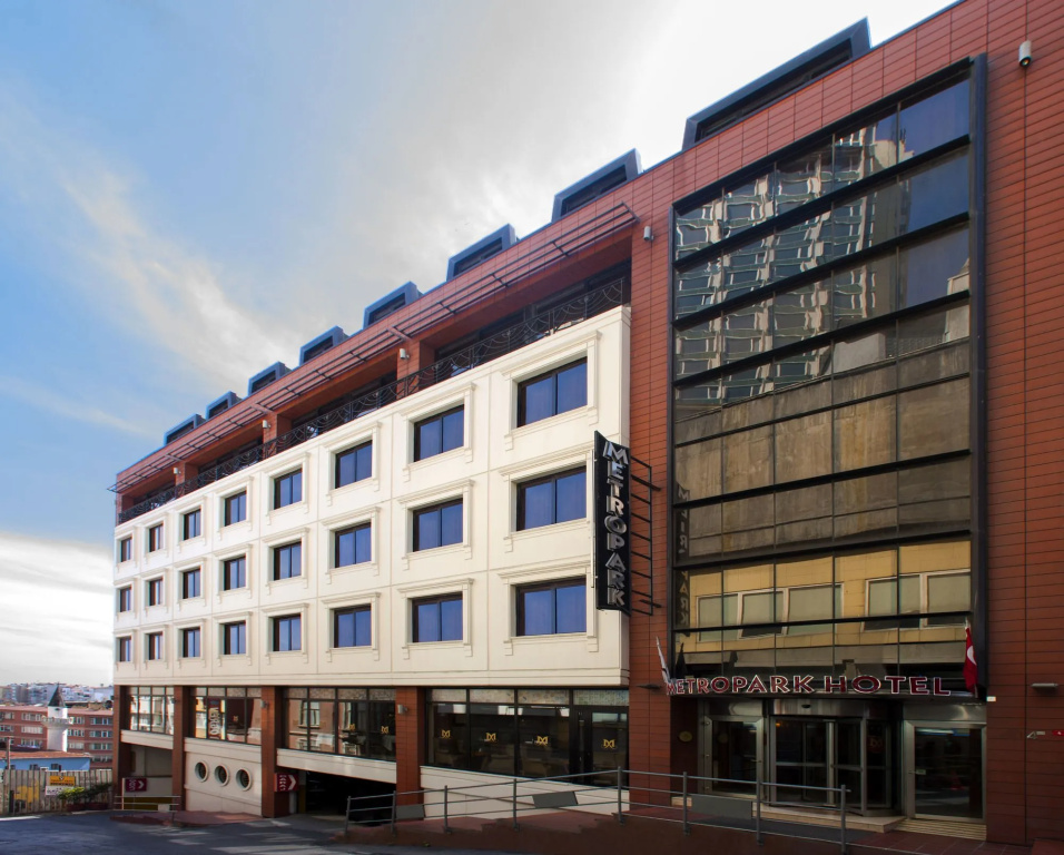 Taksim Metropark Hotel — фото
