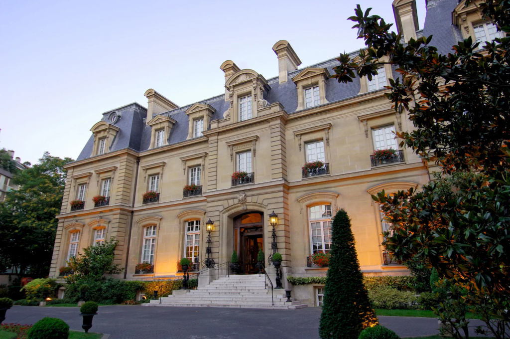 Saint James Paris - Relais & Chateaux