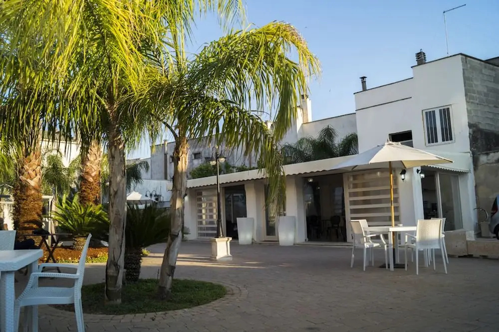 Hotel photo 12