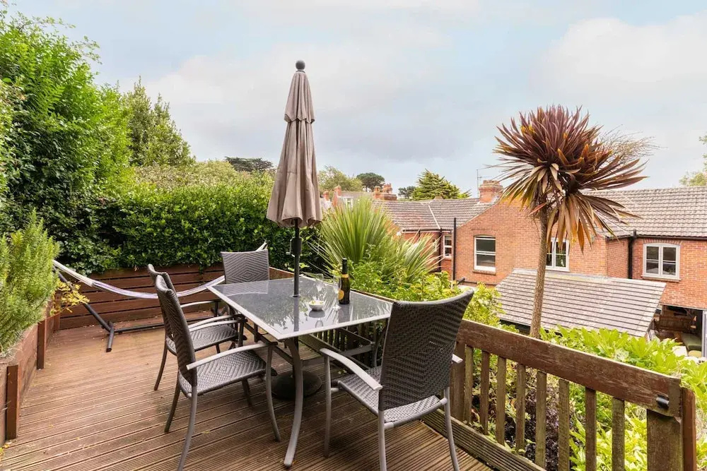 Host Stay Clearmount Cottage