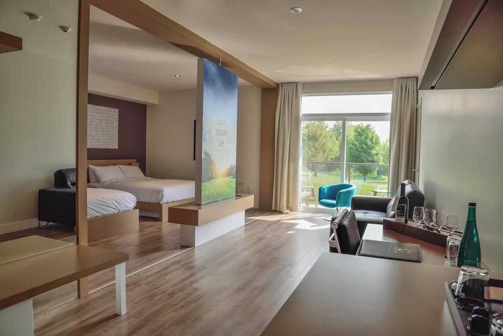 Quadruple Suite