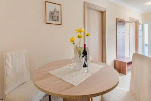 Apartment In Okrug Gornji