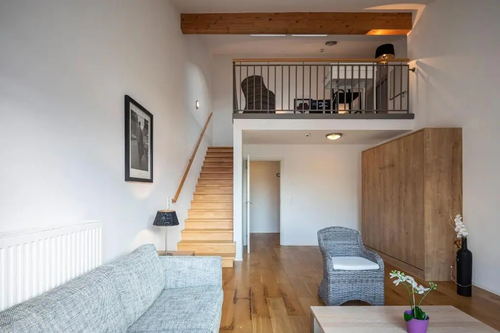 Superior Double room with lake view (full double bed)