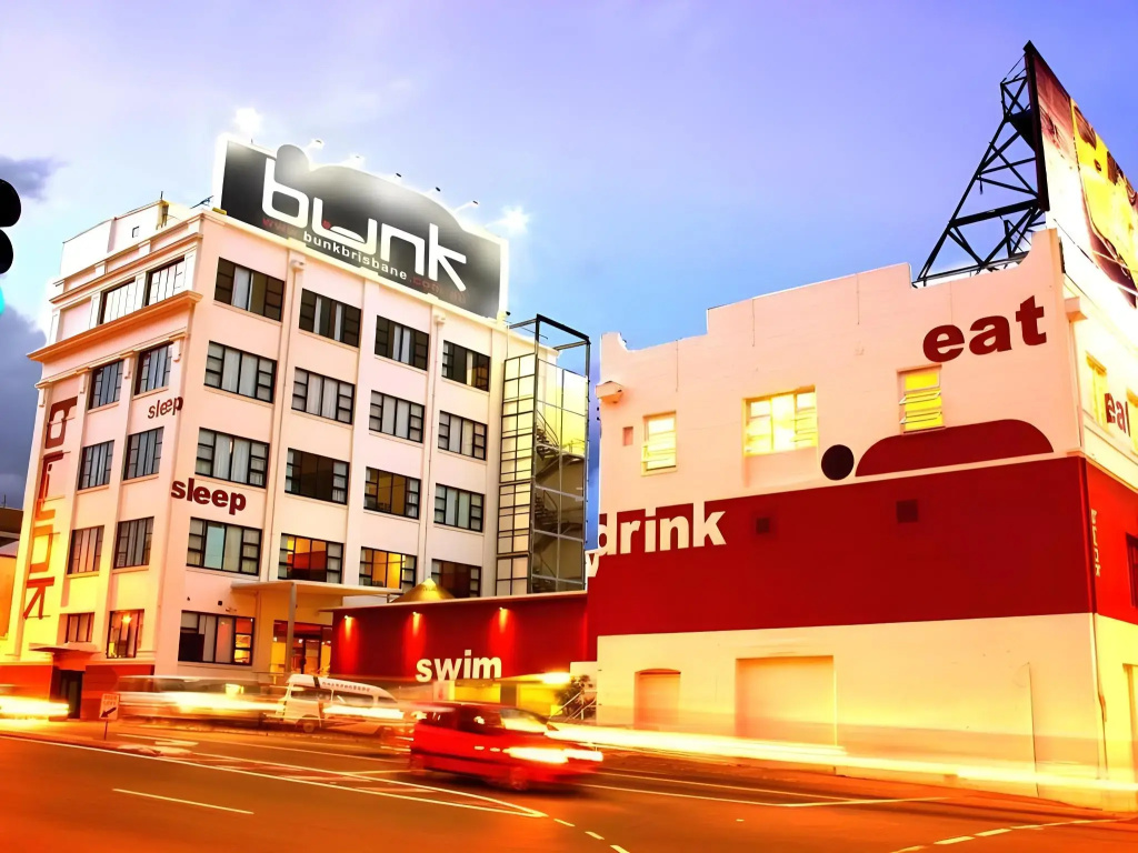 Bunk Backpackers