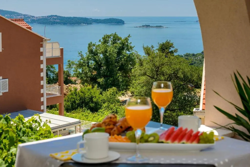 Adriatic Sunny Apartments