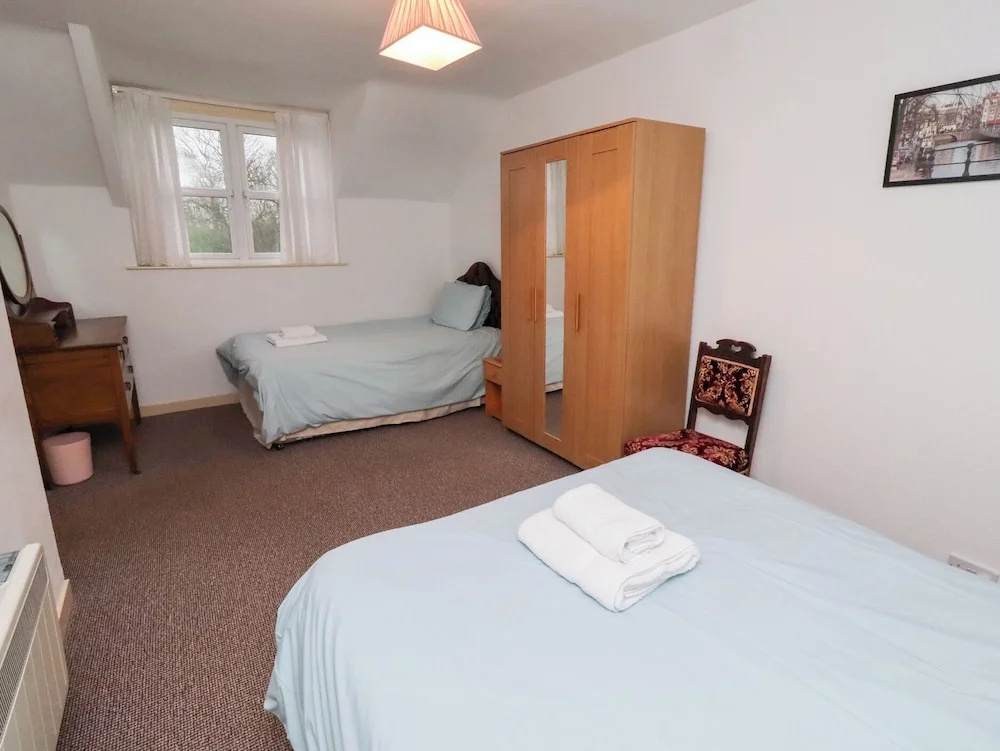 Wayside Cottage — 4