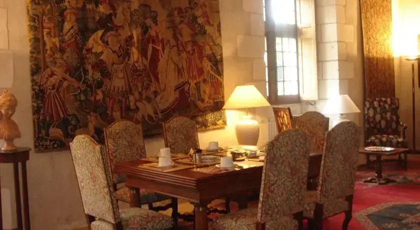 Voir la photo 2 — Prieure De La Chaise