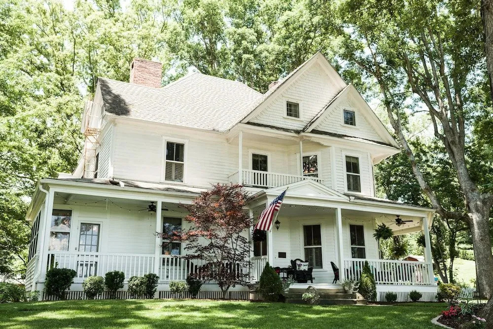 Oak Hill on Love Lane