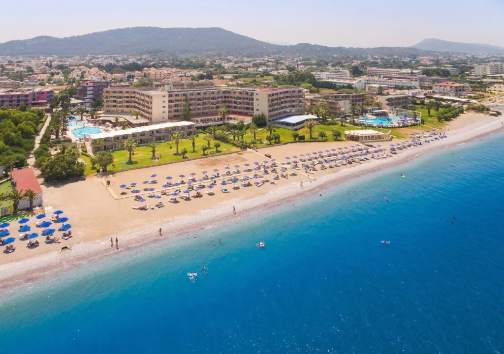 Beach & Waterfront