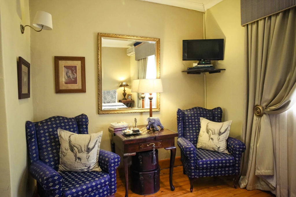 Riverside Lodge — 5