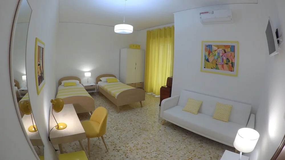 Standard Double room (twin beds)