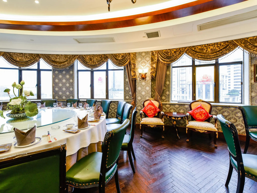 Seventh Heaven Hotel - Général