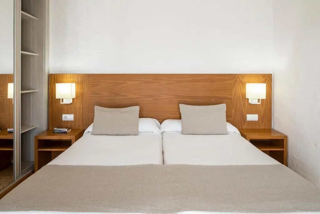 Apartamentos El Moro by null