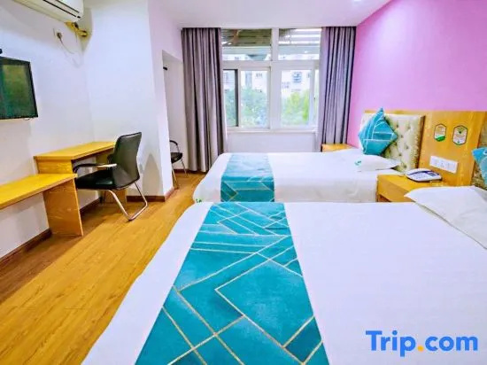 Food & Beverage