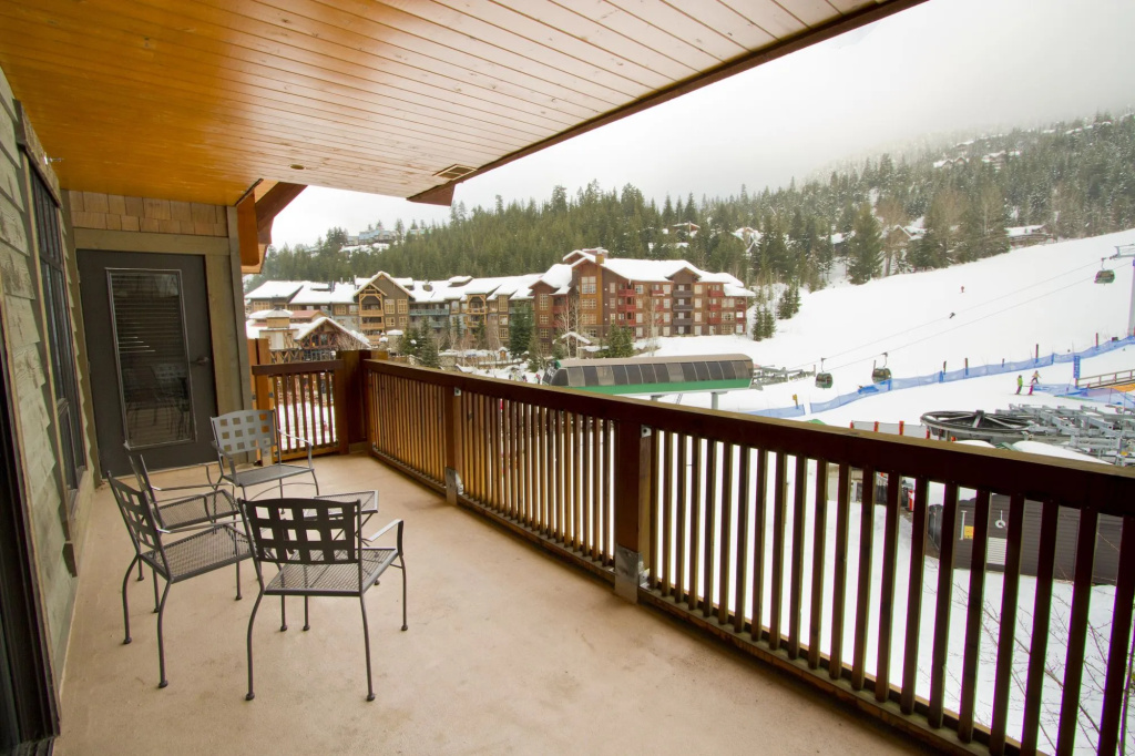 Balcony & Terrace