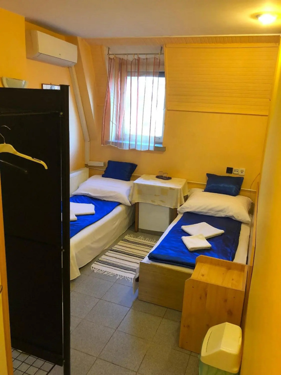 Standard Double room (twin beds)