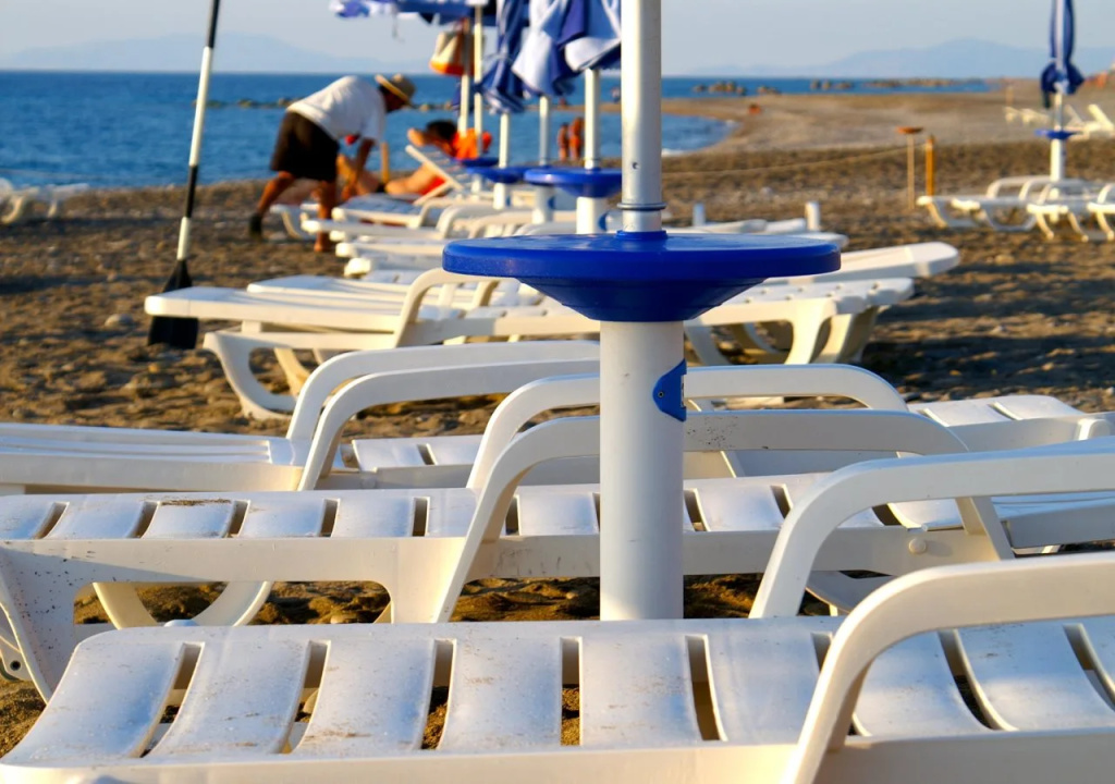 Beach & Waterfront