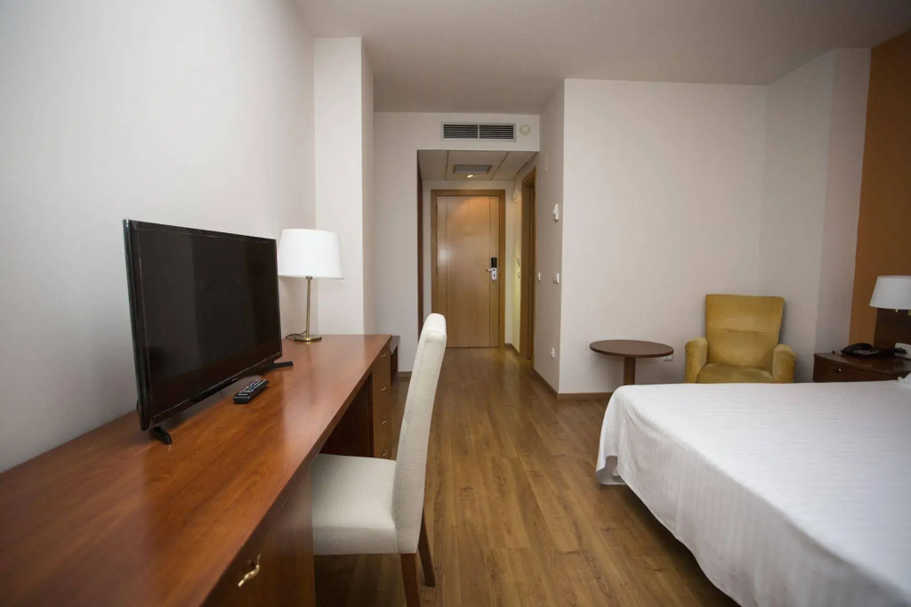 Avenida Hotel Almería — фото 4