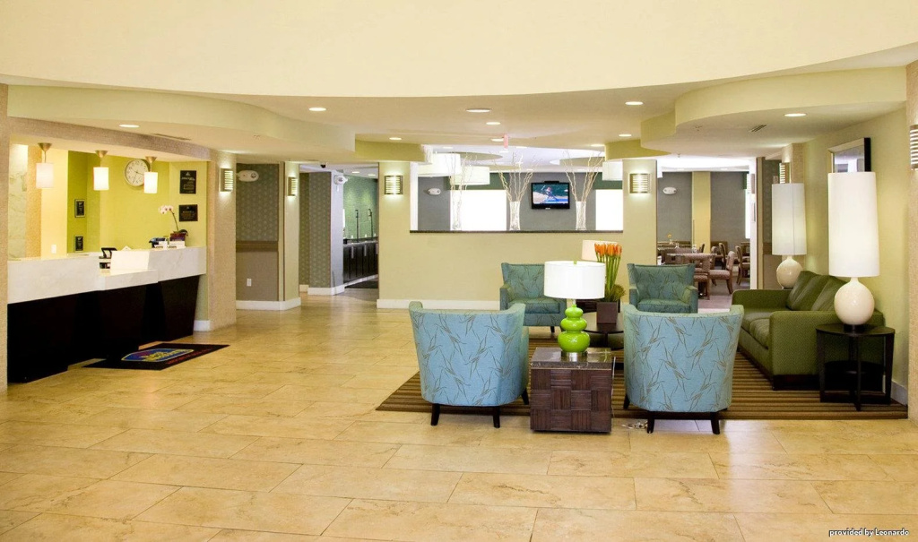 Lobby & Reception