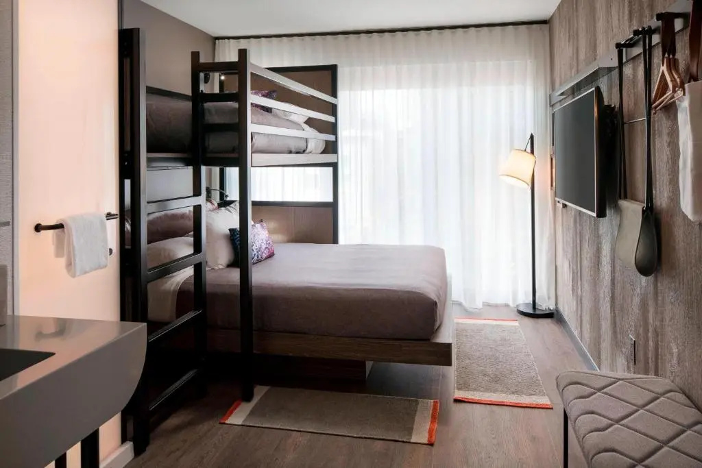 Quadruple Apartment