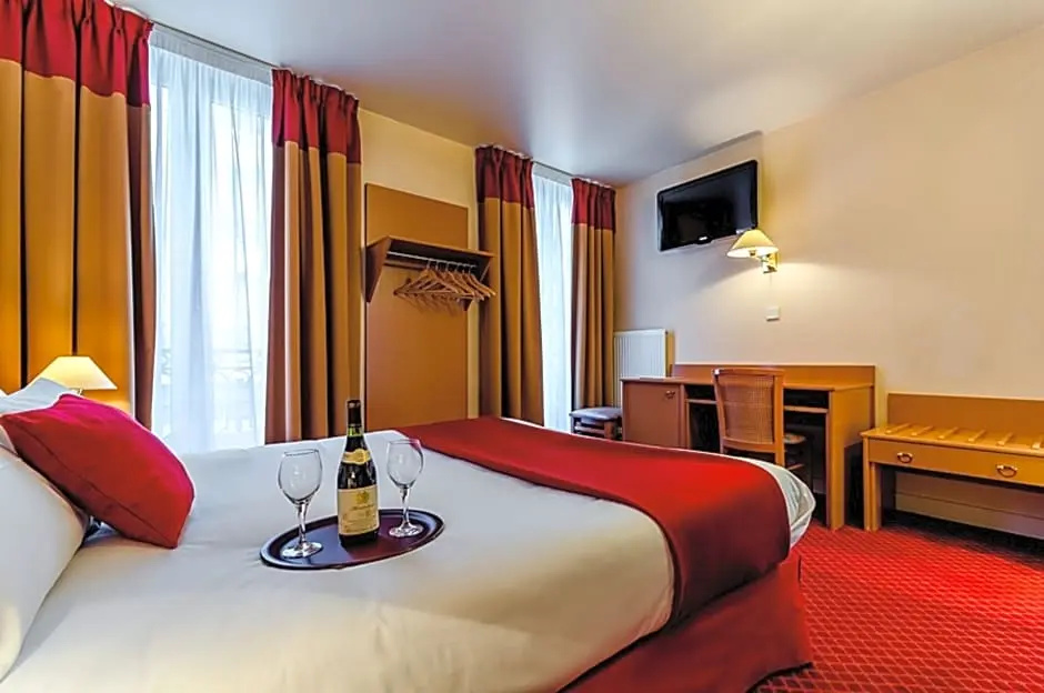 Standard Double room (full double bed)