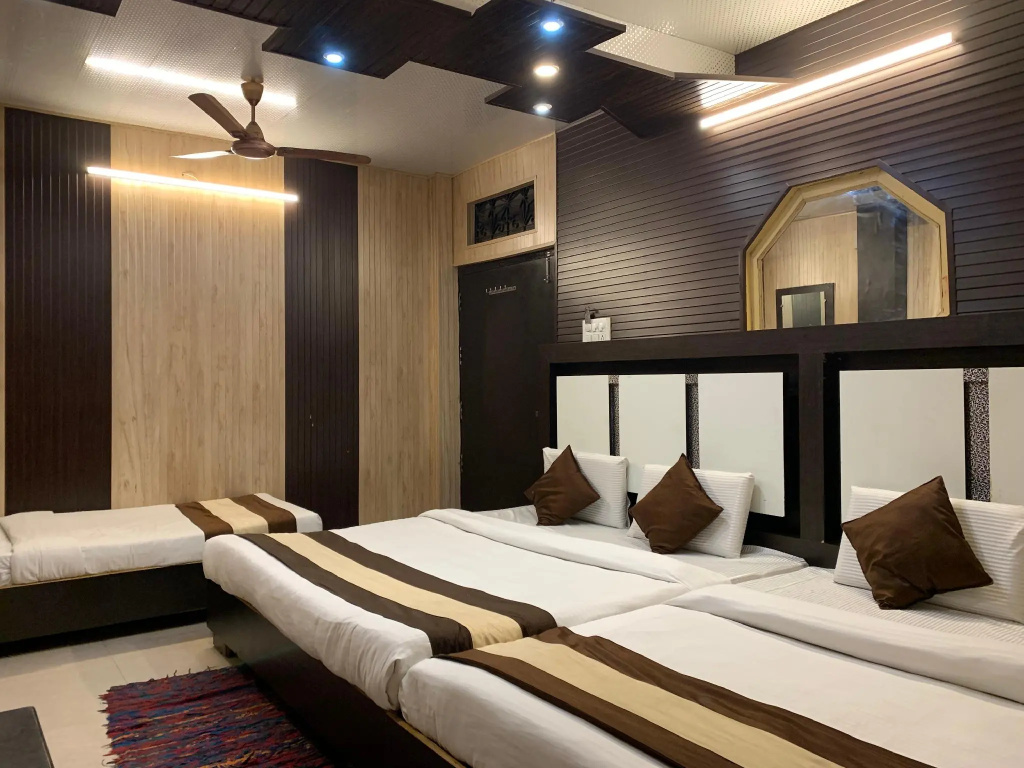 Hotel Pardesi — 3