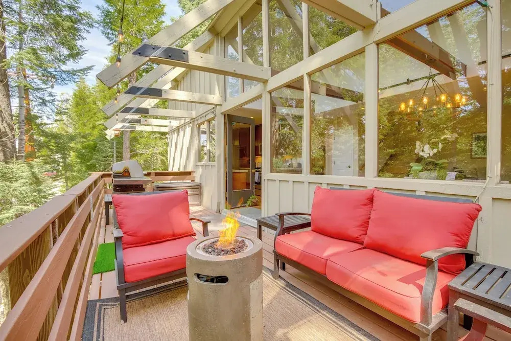 Walk to Lake Arrowhead Village: Gem w/ Lake Access