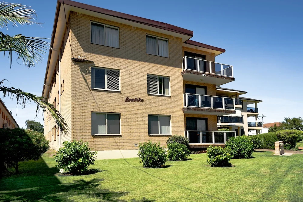 Sunlake Unit 9