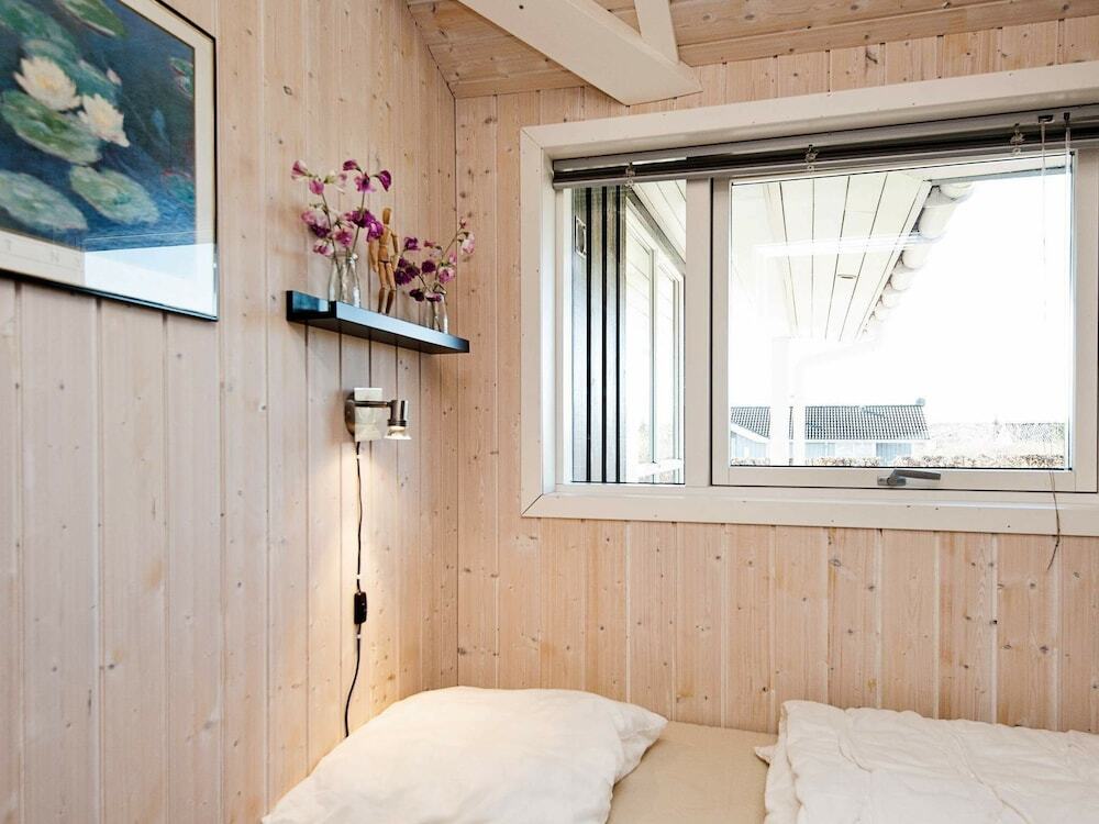 Отель Luxurious Holiday Home in Børkop With Whirlpool, фото 7