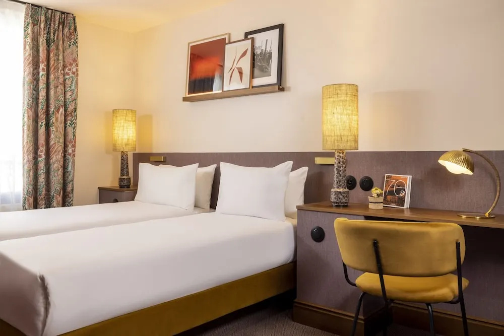 Classic Double room (full double bed)