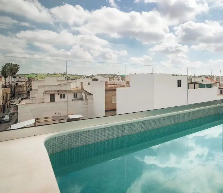 Los Olivos Apartments by Olala Homes
