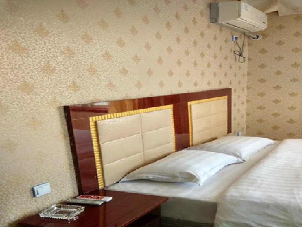 Yulin Hua Tai Business Inn