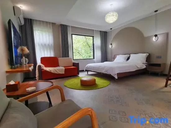 Standard Double room with mountain view (full double bed)