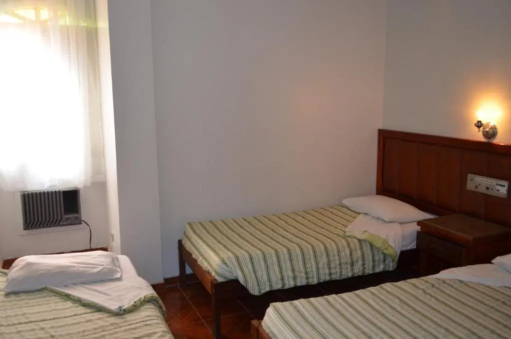 Reinales Plaza Hotel - Chambres