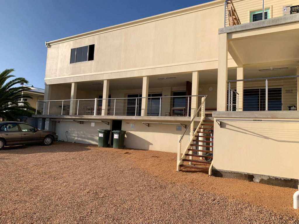 Beachside & Jetty View Apartment 1 - Admirals Apartment in Streaky Bay