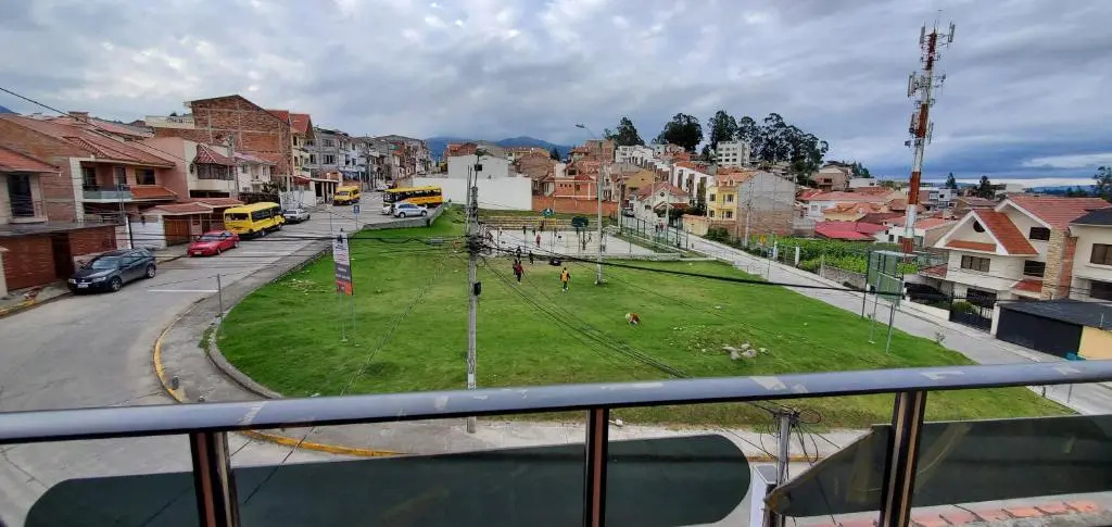 Departamento de 3 Habitaciones con parqueo Gratis