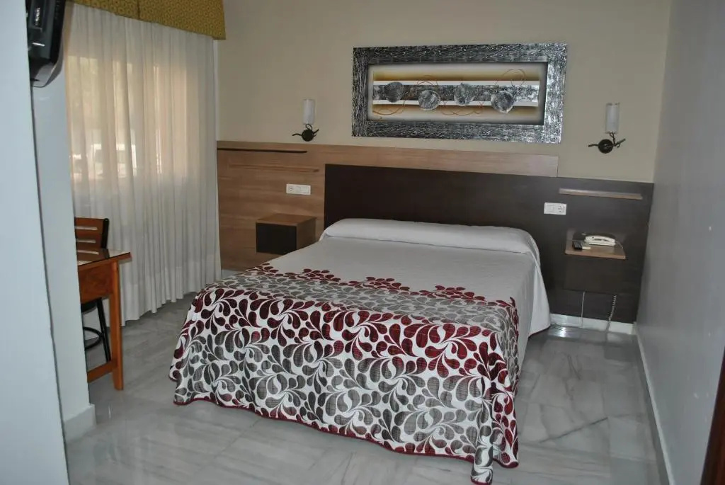 Standard Double room (full double bed)