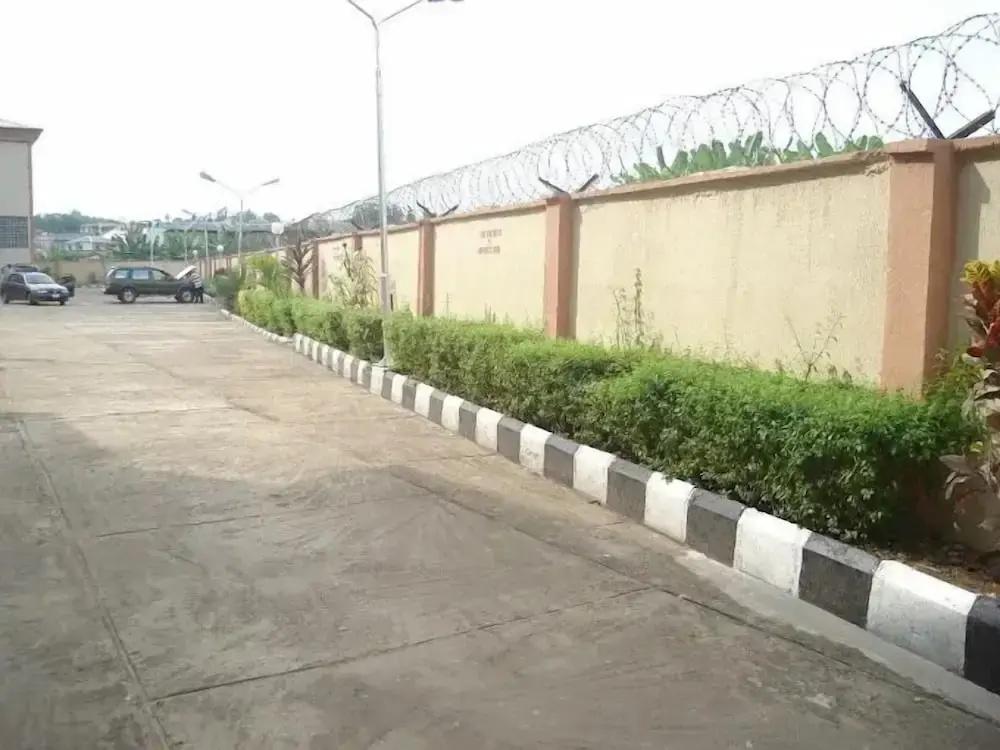 DOA Hotel and Suites