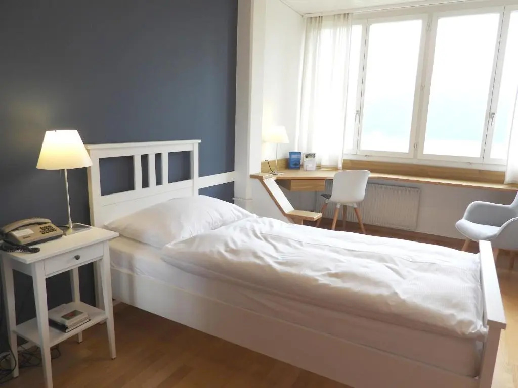 Standard Single room with lake view
