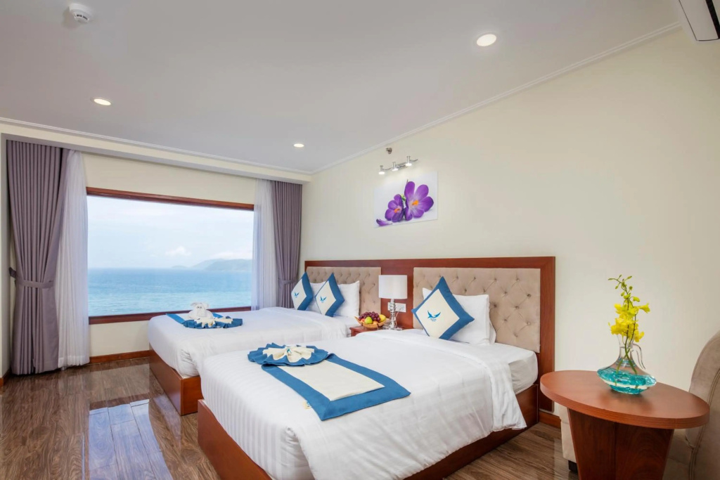 Apus Hotel — 5
