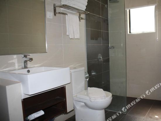 Samsuria Beach Resort & Residence
