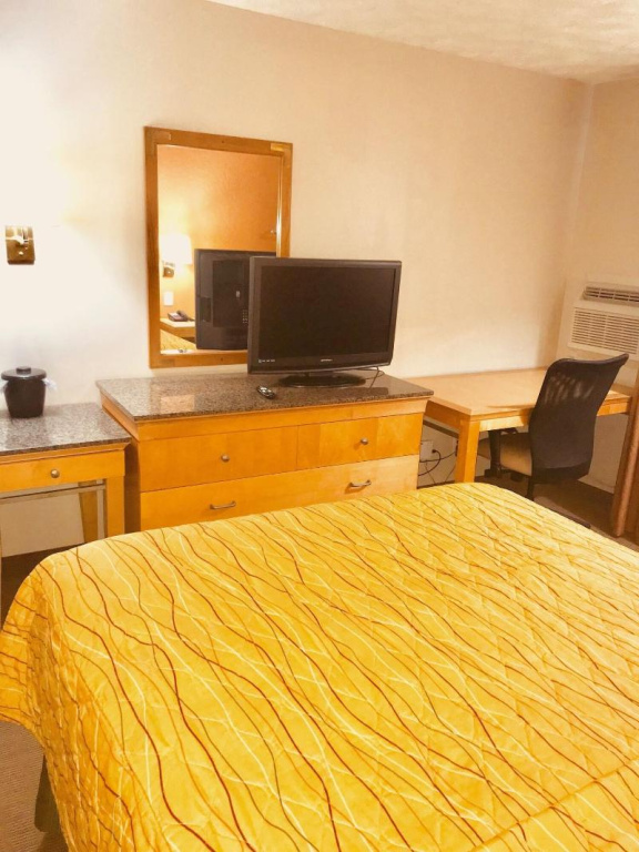 Lyons Inn - 3