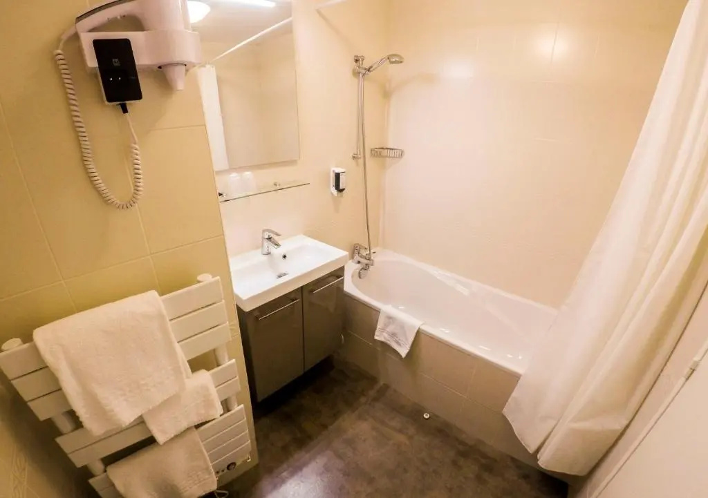 Brit Hotel Le Kerodet - Chambres