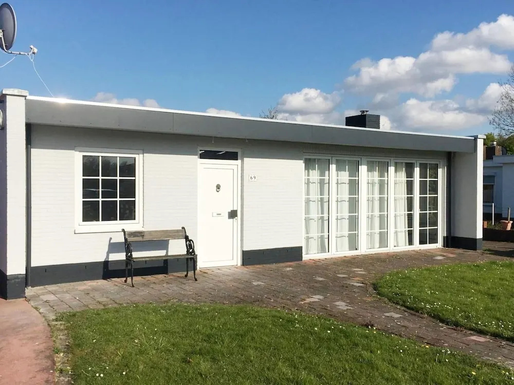 Bungalow in Zeeland Near the Beach