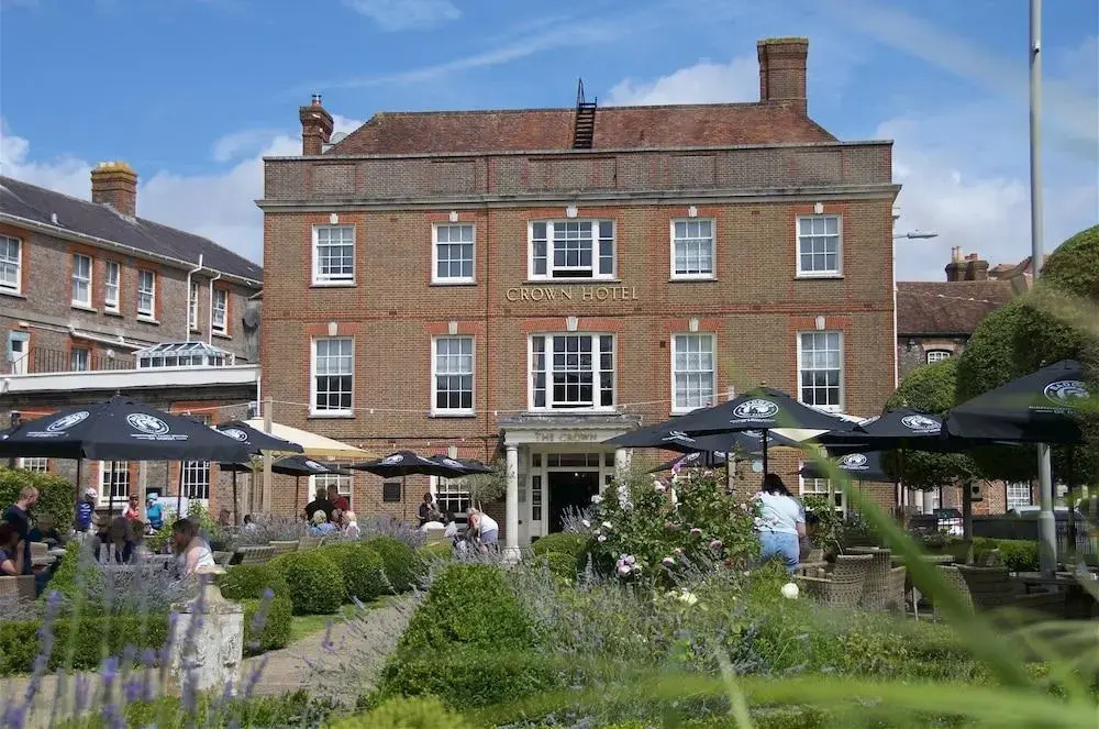 Crown Hotel - Général