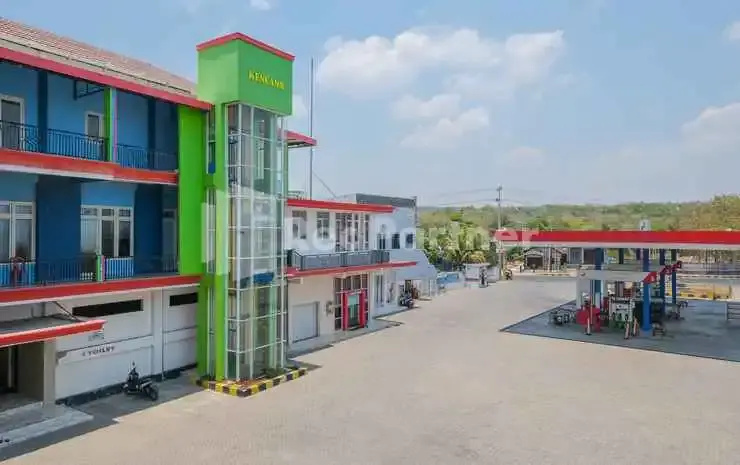 Grand Kencana Guesthouse Syariah near Wisata Bahari Lamongan Mitra RedDoorz