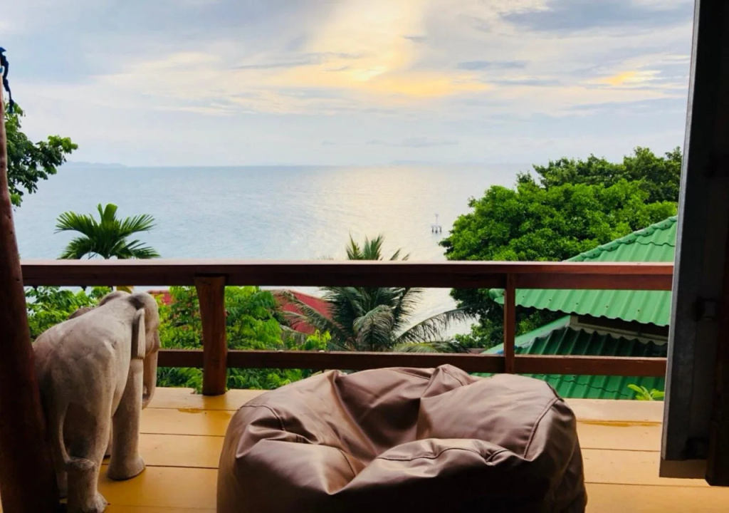 Balcony & Terrace