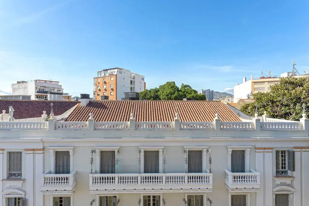 Genteel Home Plaza del Teatro