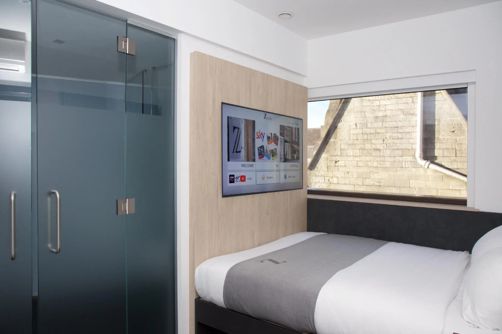 Standard Double room (full double bed)