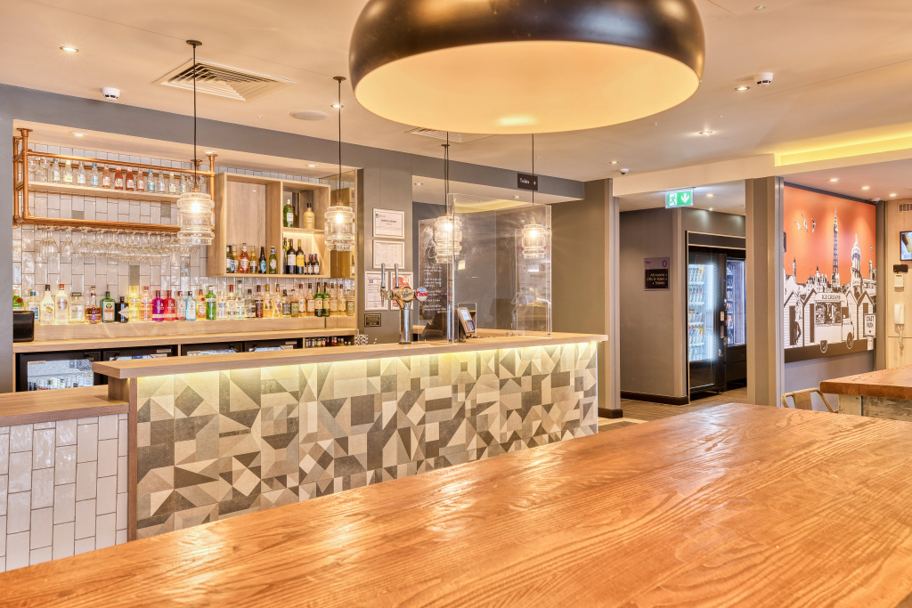 Lobby & Reception